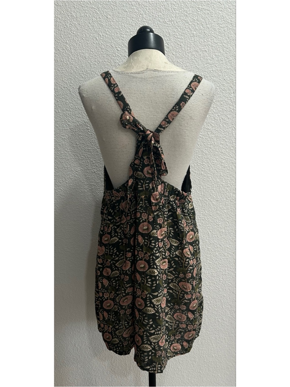 Natural Life Dakota Dress Size Large Green Floral Boho Apron Pockets Tie Back - Picture 5 of 7